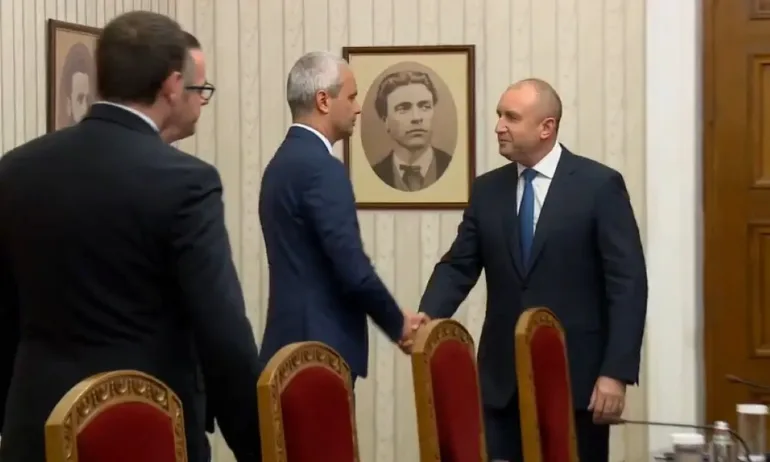 Костадинов каза на Радев, че този парламент е фалирал и идейно импотентен - Tribune.bg