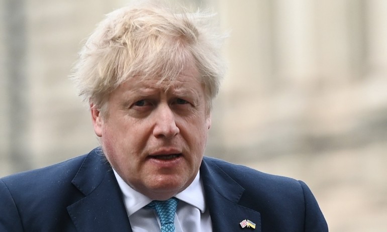 Британската полиция издаде 20 първоначални глоби срещу министър-председателя Борис Джонсън