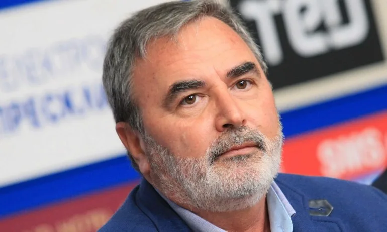 Ангел Кунчев: Питейната вода в Перник не е замърсена, следи се редовно - Tribune.bg