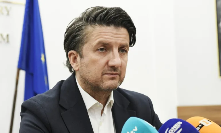 Министър Боршош: Държавата няма да си затваря очите, при системни нарушения по плажовете - Tribune.bg