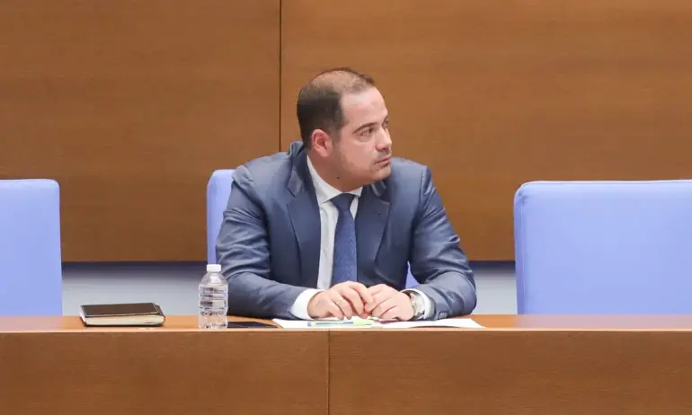 Калин Стоянов: Демерджиев е променил обществена поръчка два дни преди да сдаде поста си - Tribune.bg