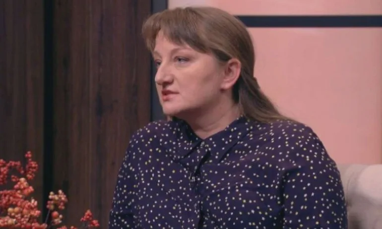 Деница Сачева: Българската социална система връща децата в семействата, а не ги отнема - Tribune.bg