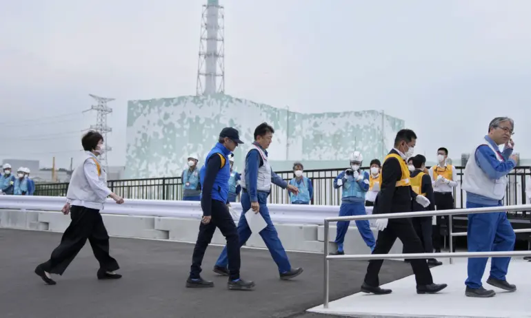 Япония скоро започва изпускането на радиоактивна вода от Фукушима в океана. Колко трябва да се тревожим? - Tribune.bg