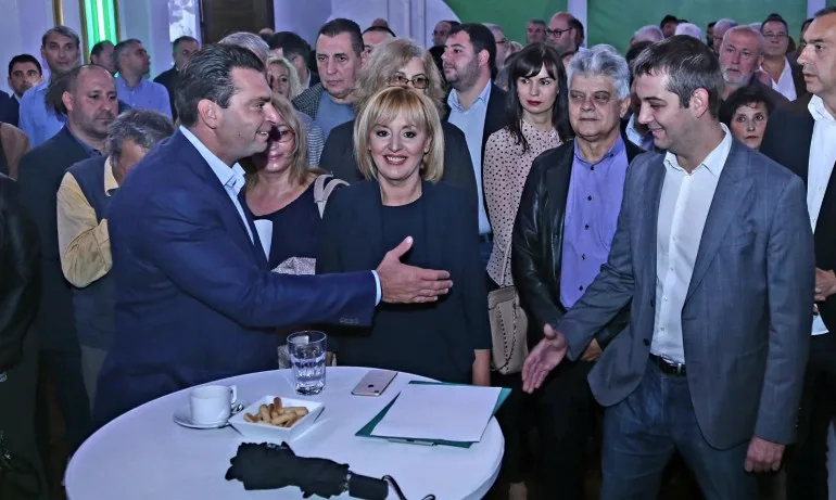 Десният Делчев се сети: Лично аз сложих 9 билборда на Манолова - Tribune.bg