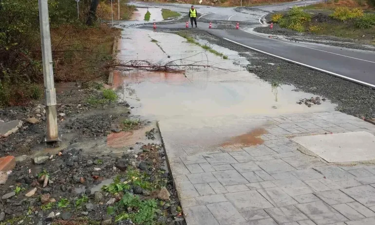 Министерство на здравеопазването: Да не се използва водата от чешмите в наводнените райони - Tribune.bg