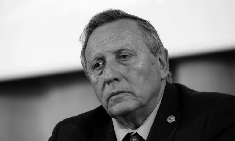 Почина акад. Стефан Воденичаров - Tribune.bg