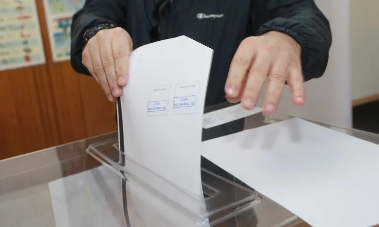 ЦИК: До дни подписваме договора за машините, няма опасност от забавяне - Tribune.bg