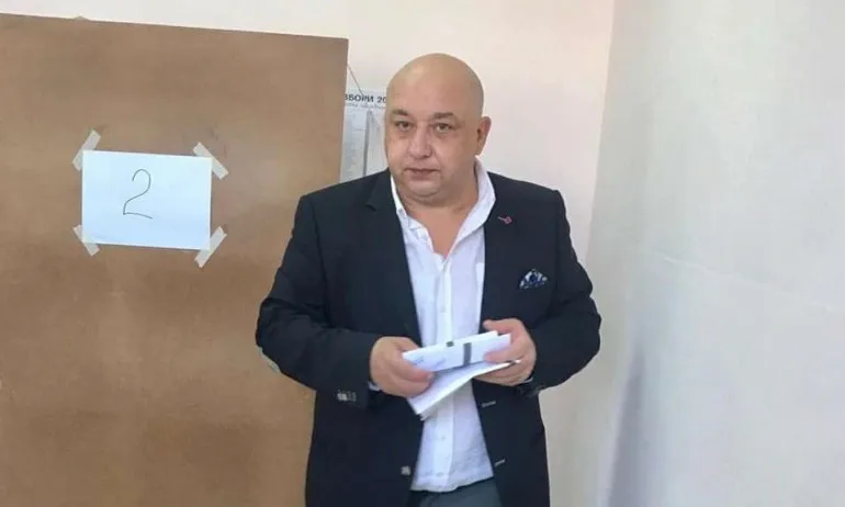 Красен Кралев гласува във Варна: Вярвам в мъдростта на варненци! - Tribune.bg