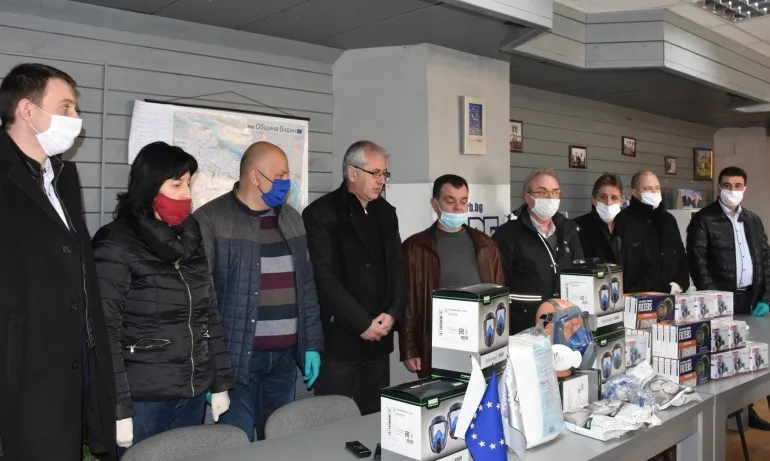 ГЕРБ-Видин дари защитни средства на МБАЛ Св.Петка - Tribune.bg