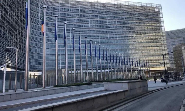 Брюксел разследва Гърция за милиони, изтекли в рециклиране на отпадъци - Tribune.bg