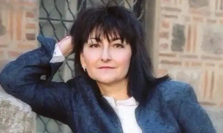 Проф. Ваня Добрева получи Националната награда за литературна критика Нешо Бончев - Tribune.bg