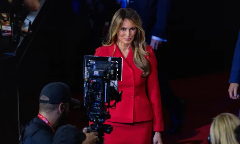 Мелания Тръмп: Съвременната Пепеляшка от Източна Европа - Tribune.bg