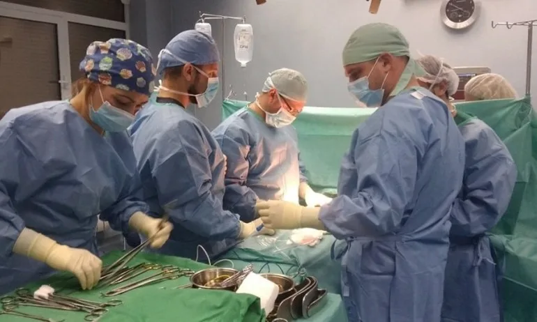 Първа бъбречна трансплантация за годината: Мъж получи шанс за нов живот в Александровска болница - Tribune.bg