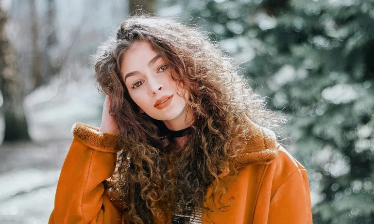 Подхранване на уморената коса - Tribune.bg