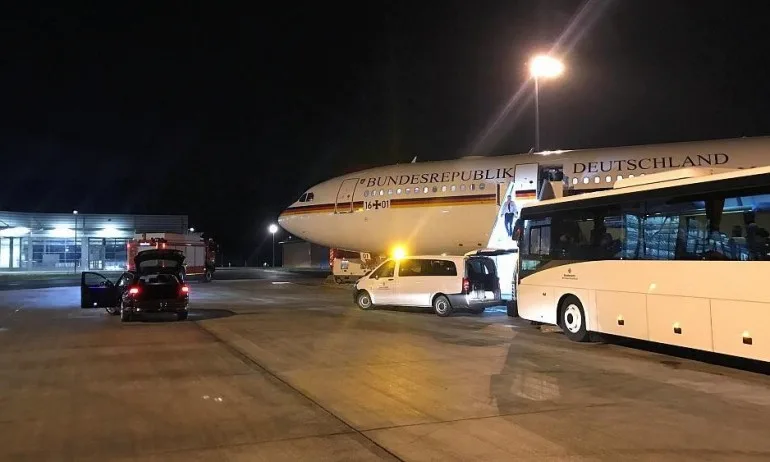 Меркел: Късметлии сме, че имамe най-добрите пилоти - Tribune.bg