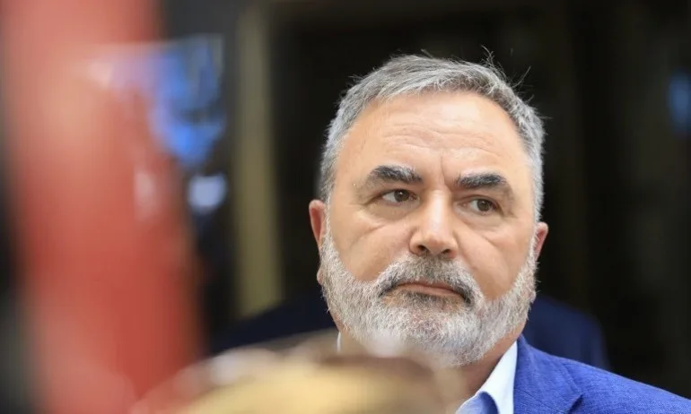 Кунчев: ЕК ще удължи срока на ваксинационните сертификати - Tribune.bg