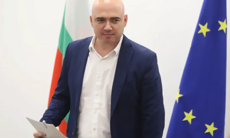 Служебният министър на туризма: Един от основните проблеми е отчетността спрямо мярката за бежанците - Tribune.bg