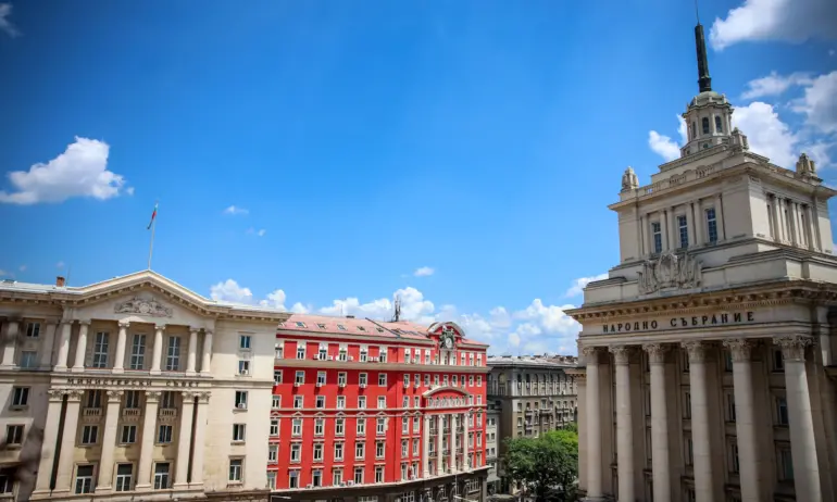 Старт на новия политически сезон - ГЕРБ кани партиите на разговори - Tribune.bg