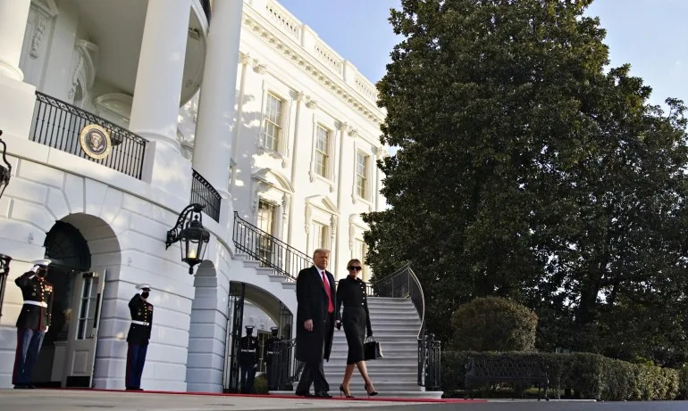 Доналд Тръмп и Мелания напуснаха Белия дом - Tribune.bg