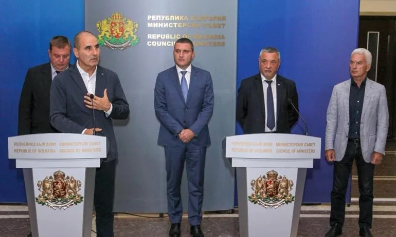 Съдбата на тримата министри в оставка става ясна следващата седмица - Tribune.bg