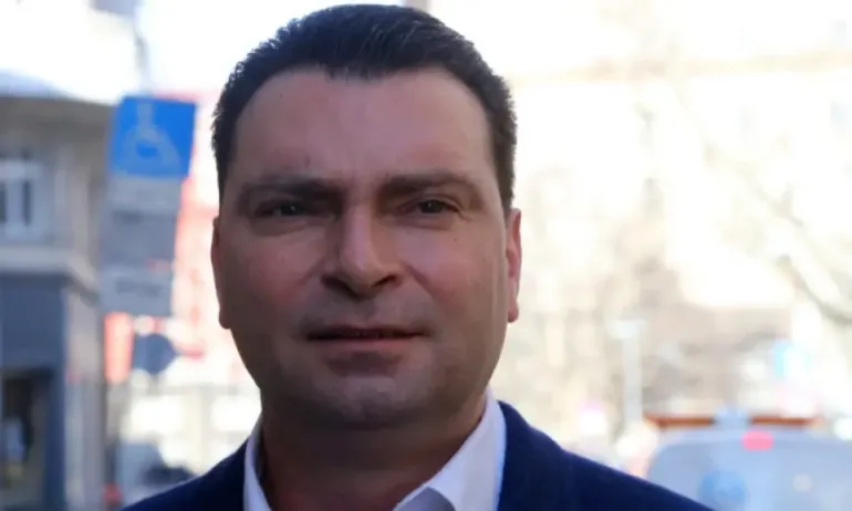 Калоян Паргов: БСП няма полза от война с президента - Tribune.bg