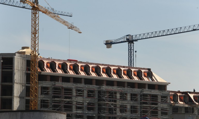 Пет дни война в Украйна: В България строителното желязо вече не достига - Tribune.bg