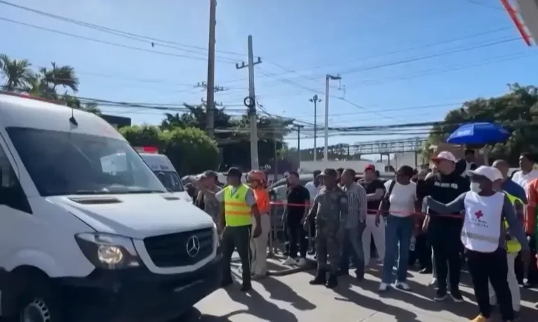 Най-малко 98 са жертвите след срутването на покрив на нощен клуб в Доминикана - Tribune.bg