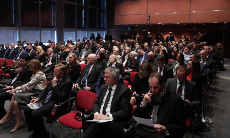 Вижте отговора на Президентството – бил ли е осъден измамник в делегацията на Радев? - Tribune.bg