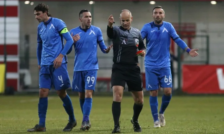 Сензационно! Левски се разделя с Орлин Старокин - Tribune.bg