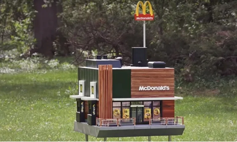 В Швеция отвори врати първият Макдоналдс за …пчели - Tribune.bg