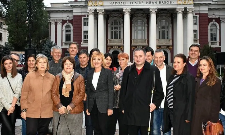 Манолова отчаяна: Щяла да гради Общински съвет с хората на Дончева - Tribune.bg