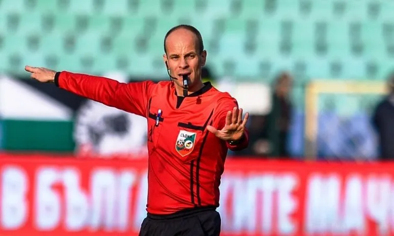 Николай Йорданов с исторически наряд в елита - Tribune.bg