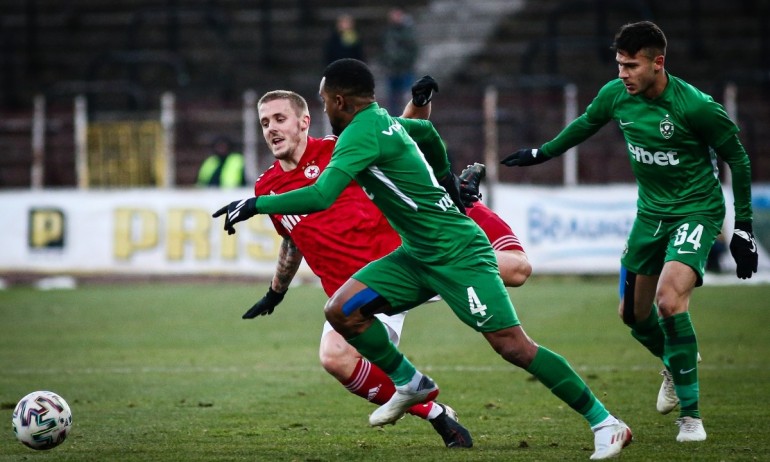 Пада ограничението за чужденци в efbet лига - Tribune.bg