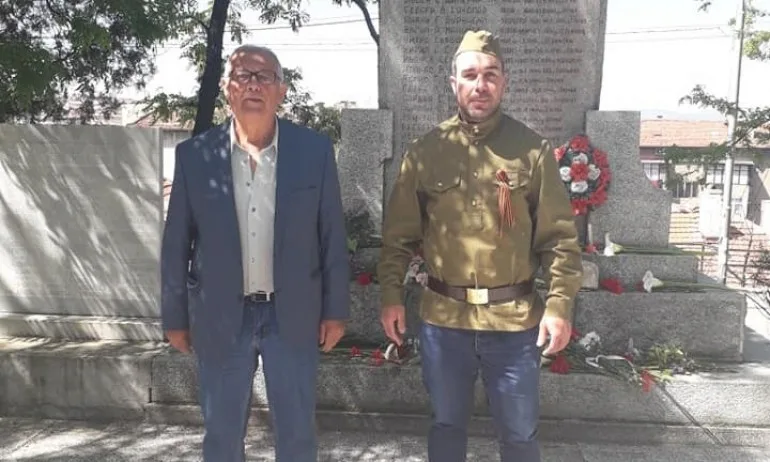 Антон Тодоров: Евроатлантикът на Цветанов позира със съветска военна униформа - Tribune.bg