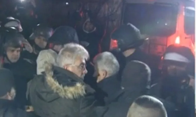 Каракачанов се среща с кметовете на Войводиново и Марица заради пребития командос - Tribune.bg