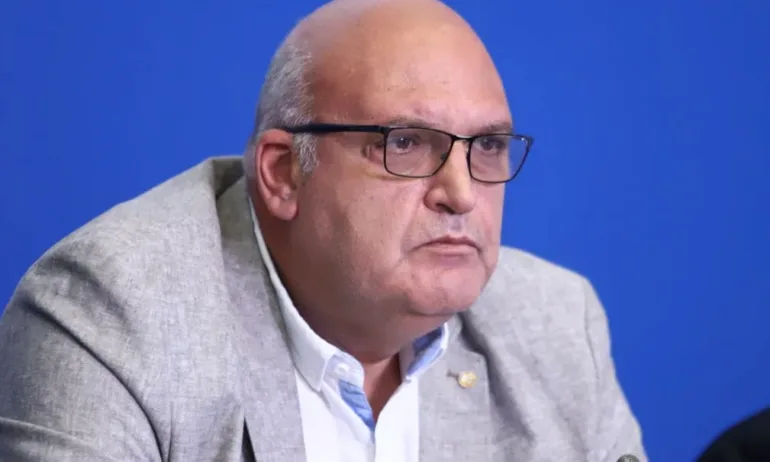 Д-р Брънзалов: Общопрактикуващите лекари в България се топят - Tribune.bg