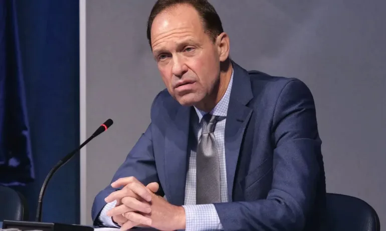 Служебното правителство иска освобождаването на посланика ни в Украйна - Tribune.bg