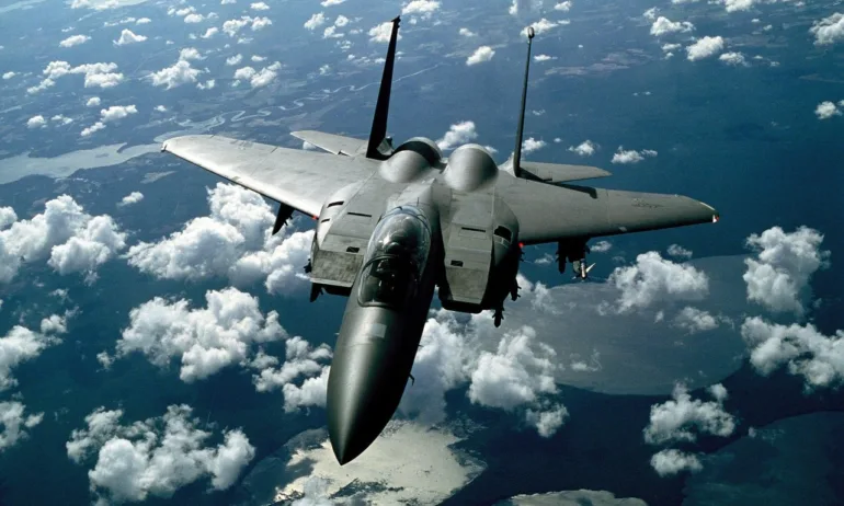 Калас и Туск убедени: Европа трябва да се вслуша в призива на Тръмп за повече разходи за отбрана - Tribune.bg