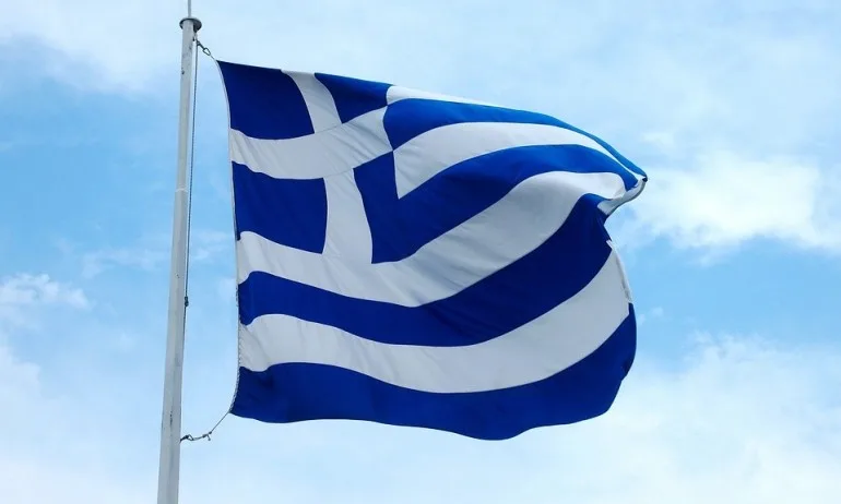 Гърция въвежда допълнителни мерки срещу COVID-19, включително вечерен час в Атина и Солун - Tribune.bg