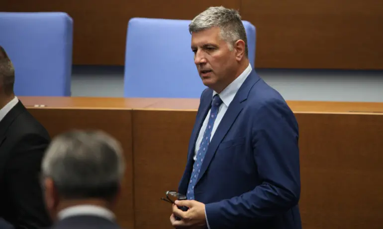 Нанков: Номинацията на Андрей Цеков за председател на НС е нелепа, той не може колегите в групата си да обедини?! - Tribune.bg