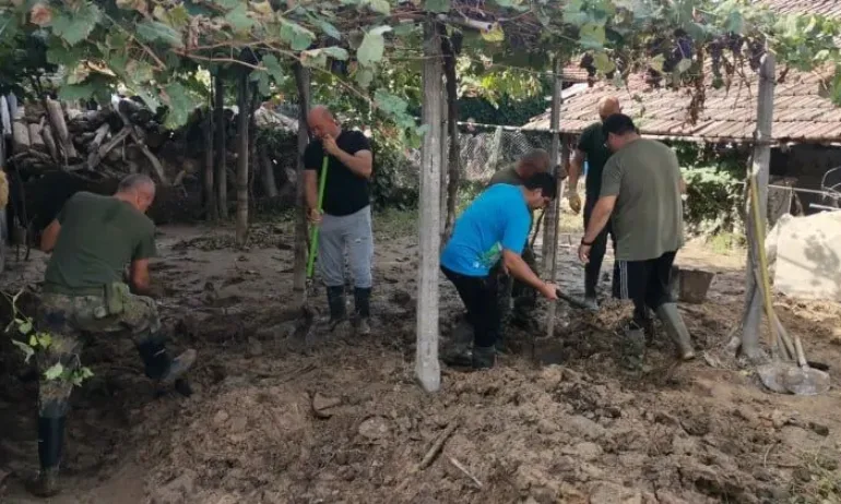 Пострадалите от наводненията в Карловско не са получили и стотинка от събраните дарения - Tribune.bg