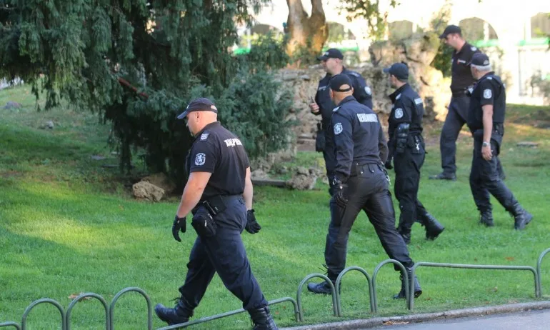 МВР преди протеста: Намерихме скрити тръби, чували с камъни и ножове - Tribune.bg