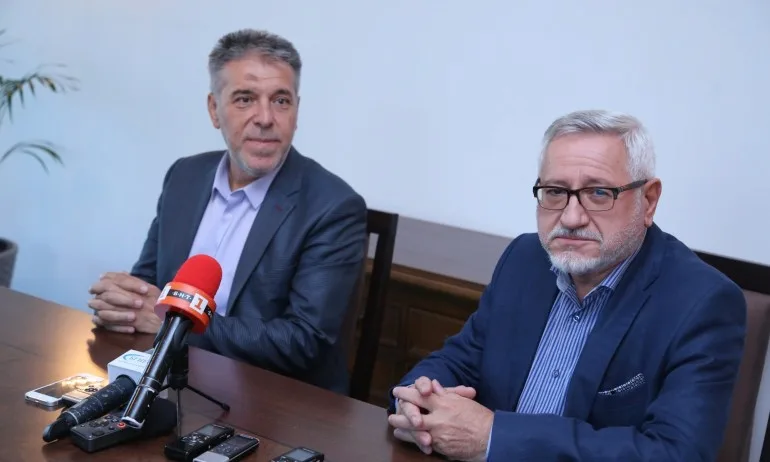 Проф. Димитров: Мостовете между България и Македония трябва да имат здрава - Tribune.bg