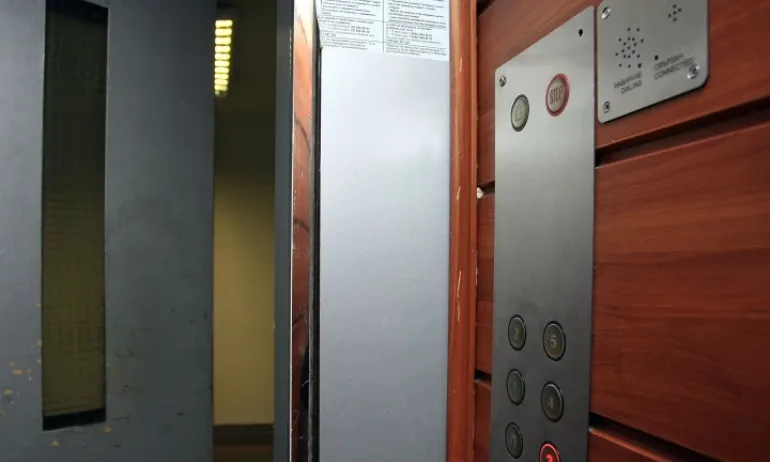 Техник загина, докато ремонтира асансьор в Банско - Tribune.bg