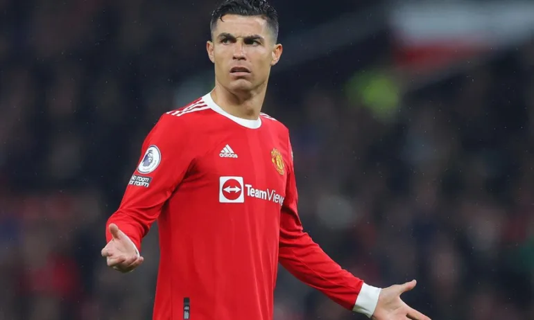 Кристиано Роналдо си тръгва от Манчестър Юнайтед - Tribune.bg