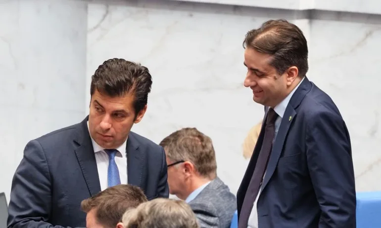 Кирил Петков и Божидар Божанов вече са подсъдими - дело за принуда и нарушена поръчка - Tribune.bg