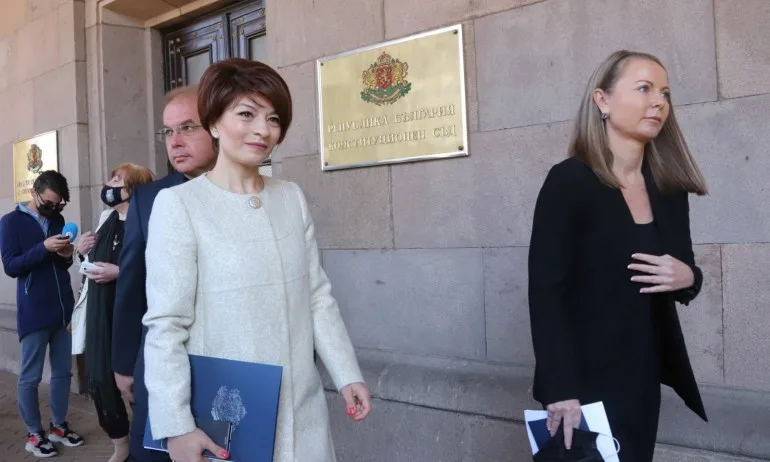 Десислава Атанасова: Очаквахме, че ИТН ще поемат отговорност - Tribune.bg