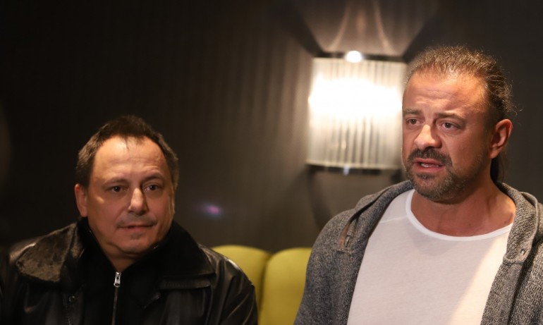 БАЗ и СЗБ започва съдебни дела и искове за обезщетения заради заповедите на МЗ и РЗИ, дискриминиращи бранша - Tribune.bg