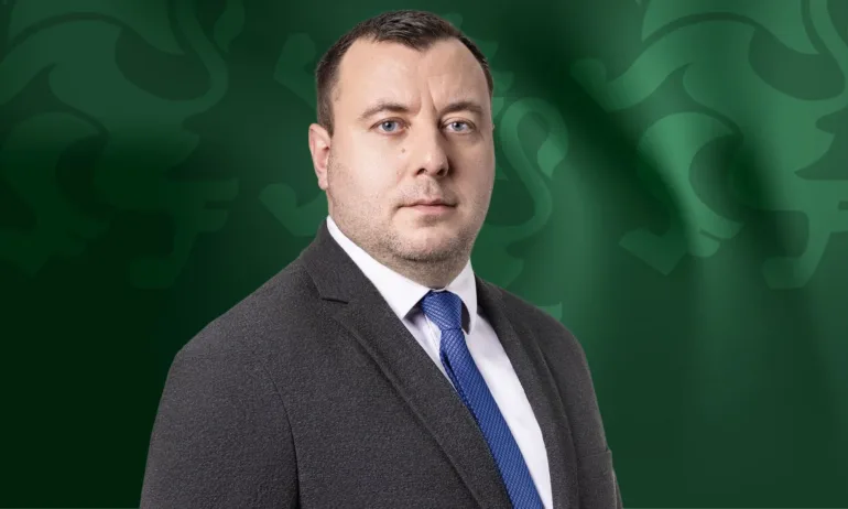 Петър Петров: Вероятно чрез силата на мнозинството ще бъдат приети предложенията на ПБ за сериозни промени в Правилника на НС - Tribune.bg
