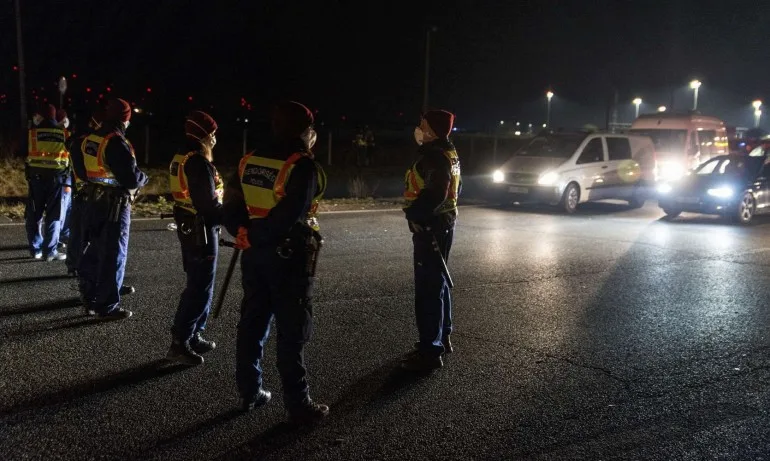 Само 70 български коли са били пропуснати снощи на австрийско-унгарската граница - Tribune.bg